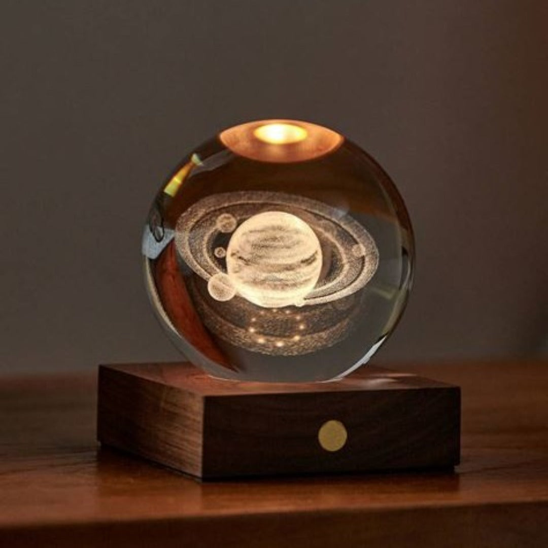 Saturn Crystal Light