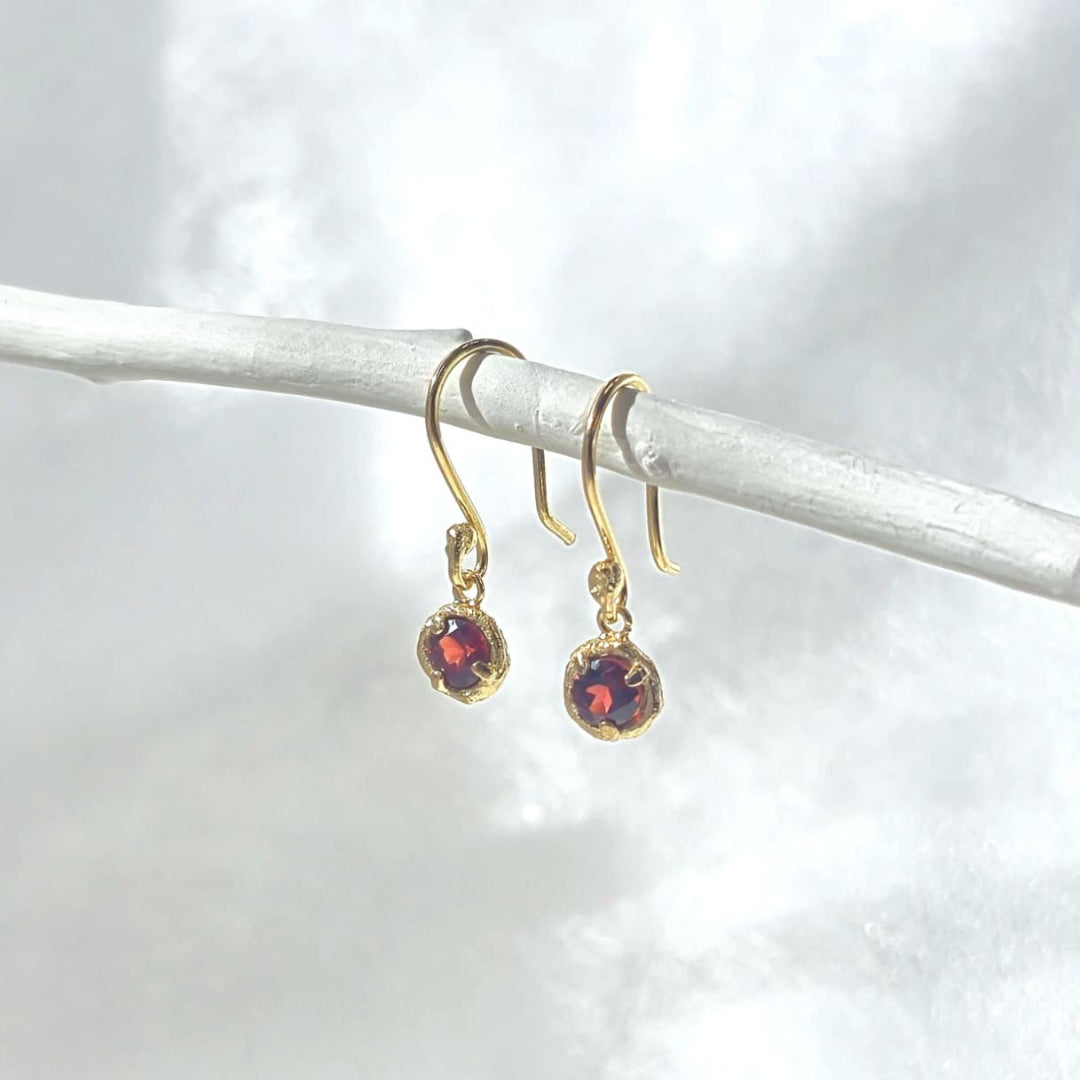 Briar Bud Garnet Earrings