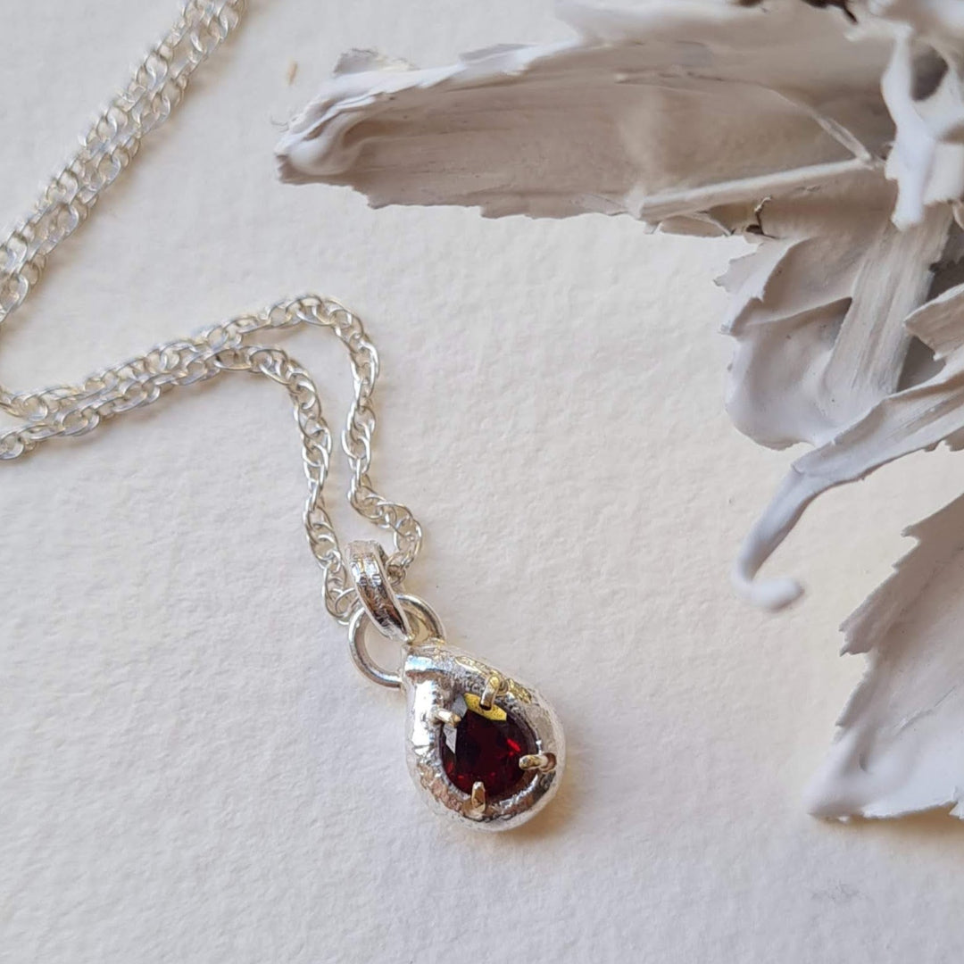 Pear Garnet Silver Necklace