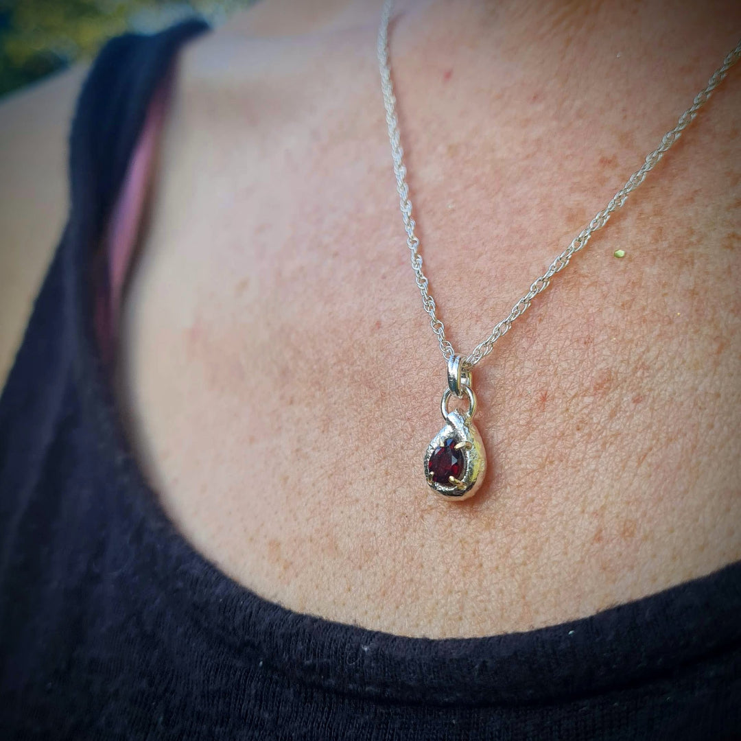 Pear Garnet Silver Necklace