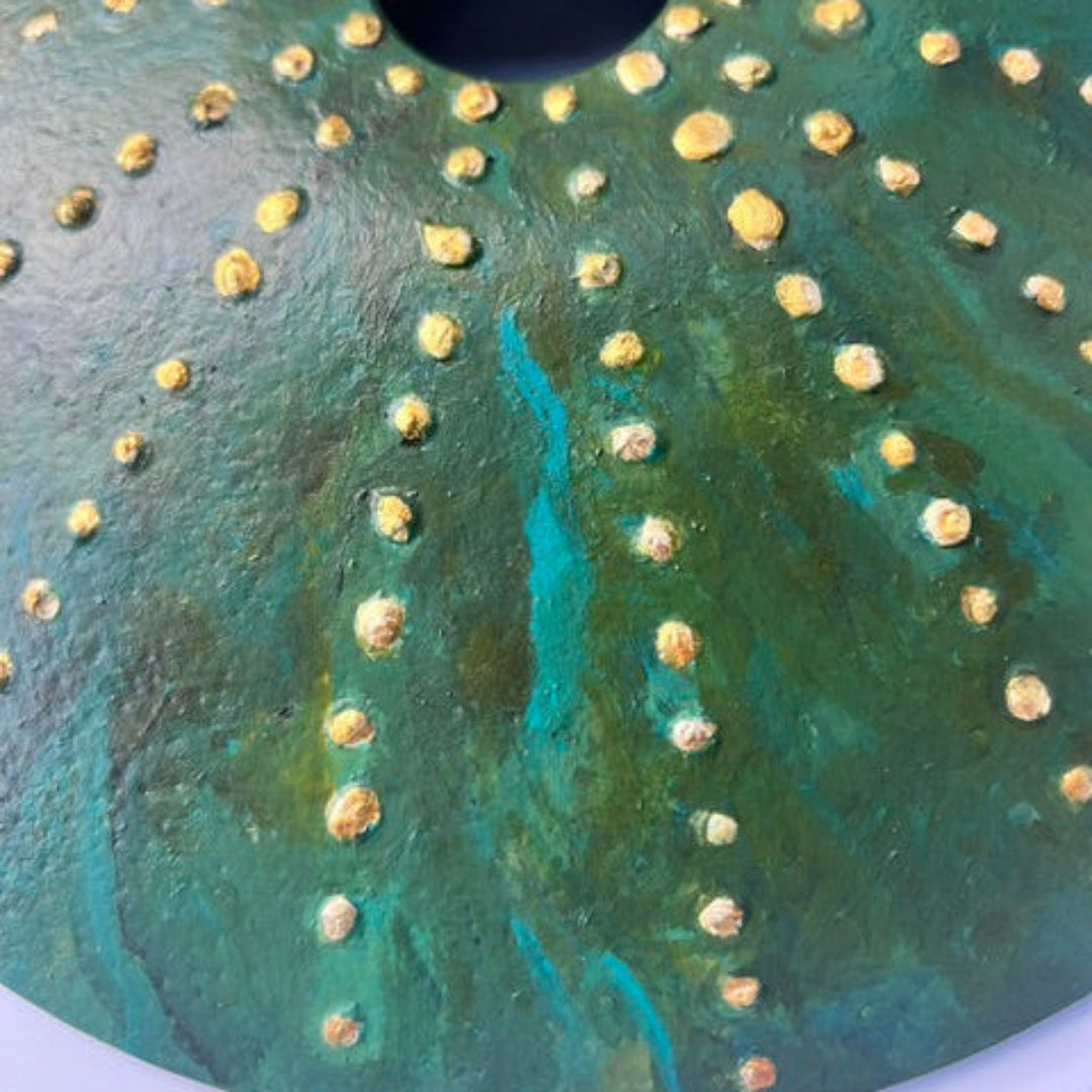 Green and Gold Kina | Glass Disc