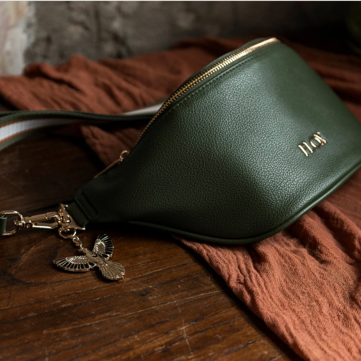 Ahi Beltbag With Charm