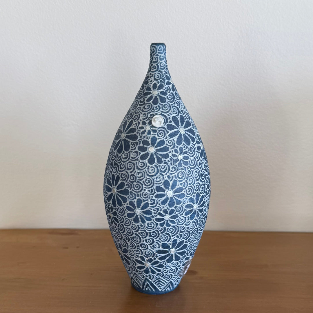 Intaglio Daisy Bottle Vases