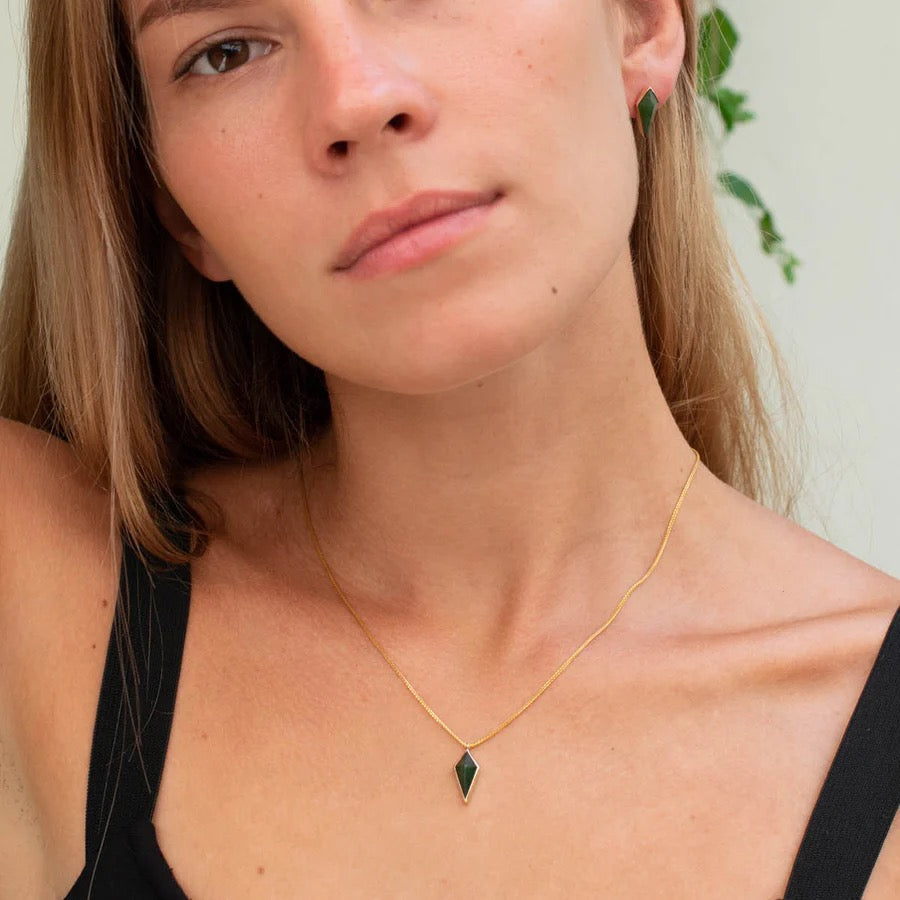 Pounamu Pinnacle Necklace | 14ct Gold