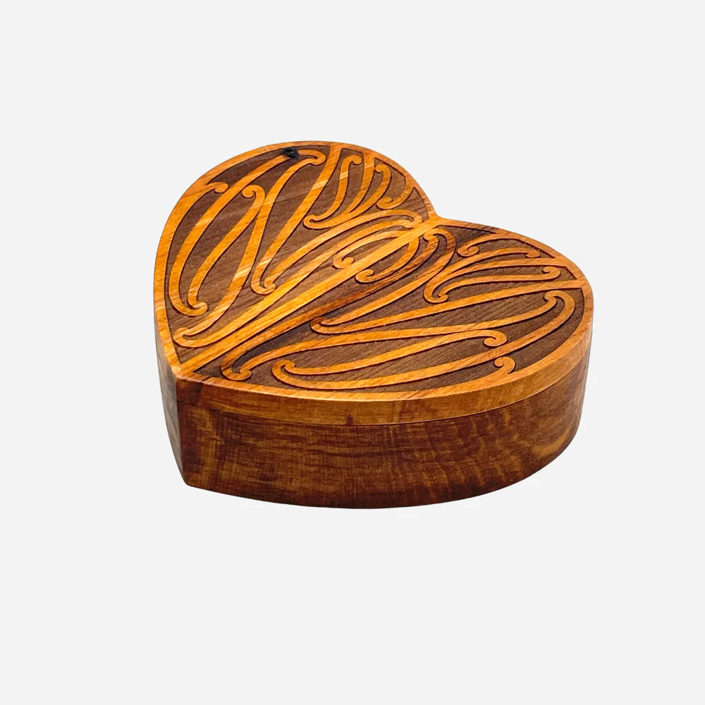 Rimu Keepsake Box | Papa Huia - Ngakau | Large
