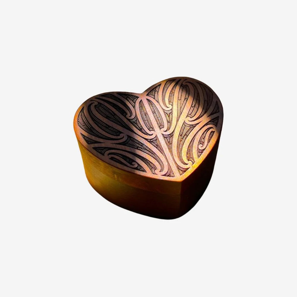 Rimu Keepsake Box | Papa Huia - Ngakau Iti | Medium