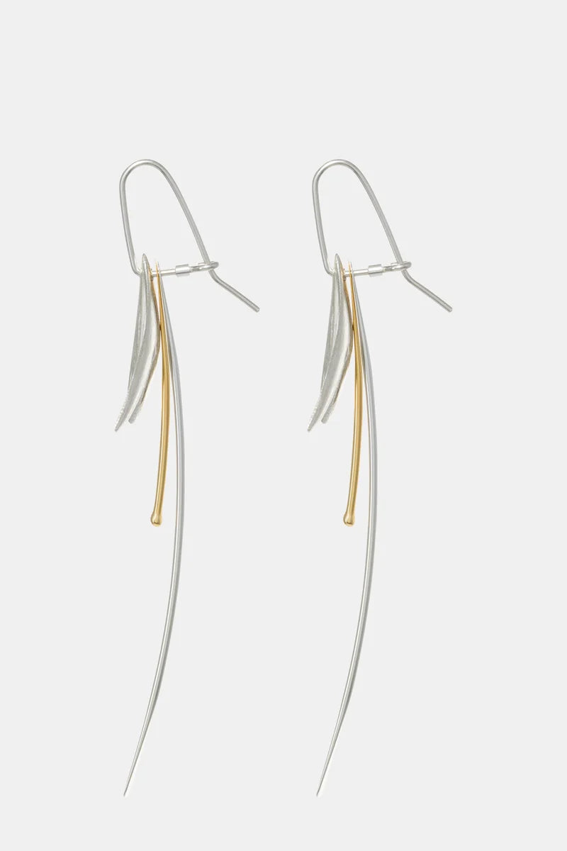 Kaitiaki Earrings | 9ct Gold Stamen