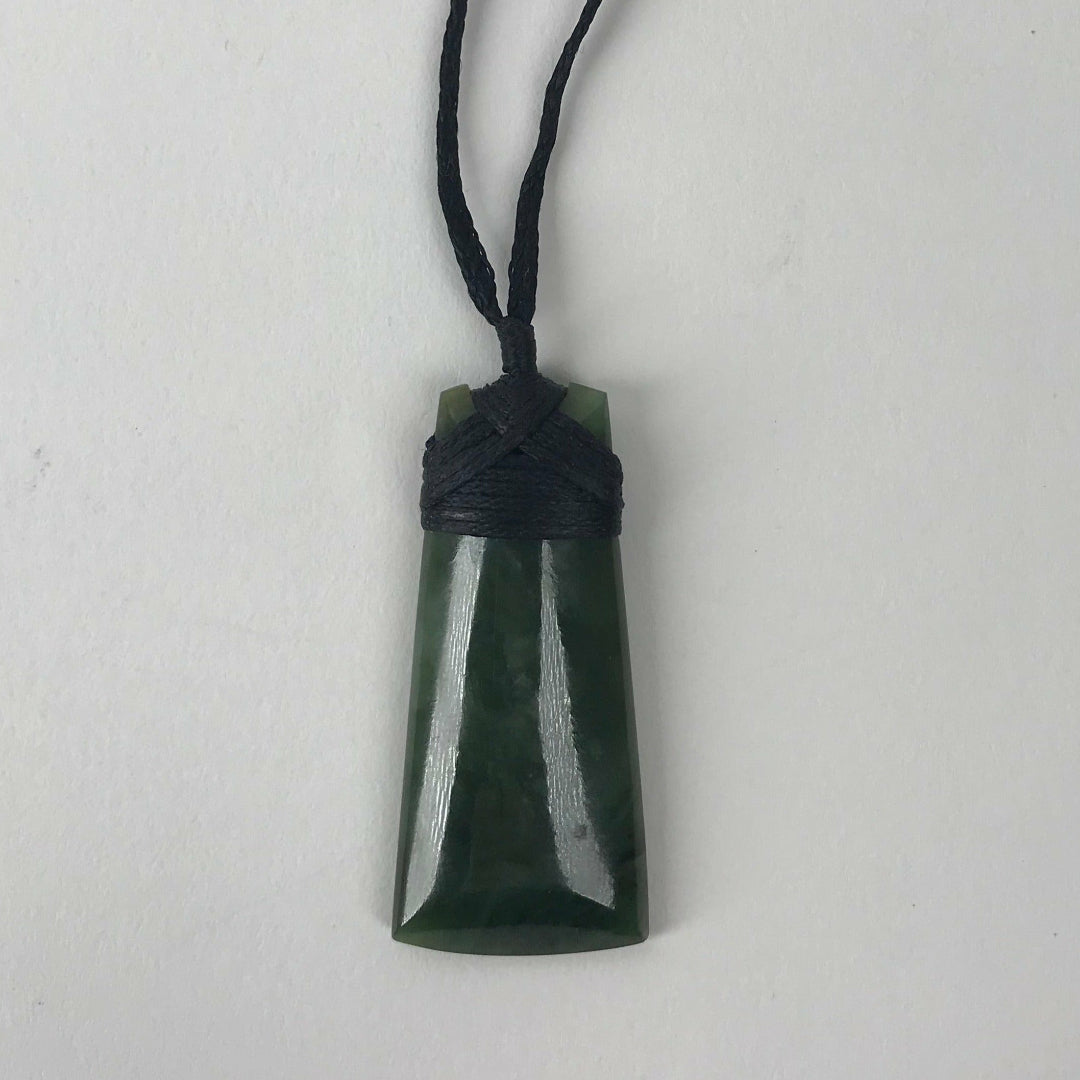 Small Toki Pounamu Pendant
