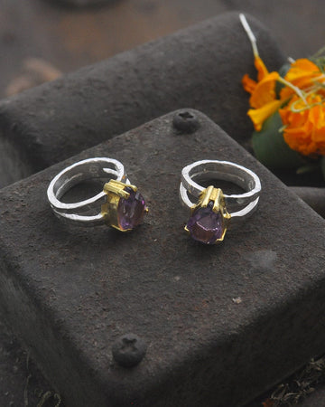 Venus Ring Gold Detail Purple Amethyst
