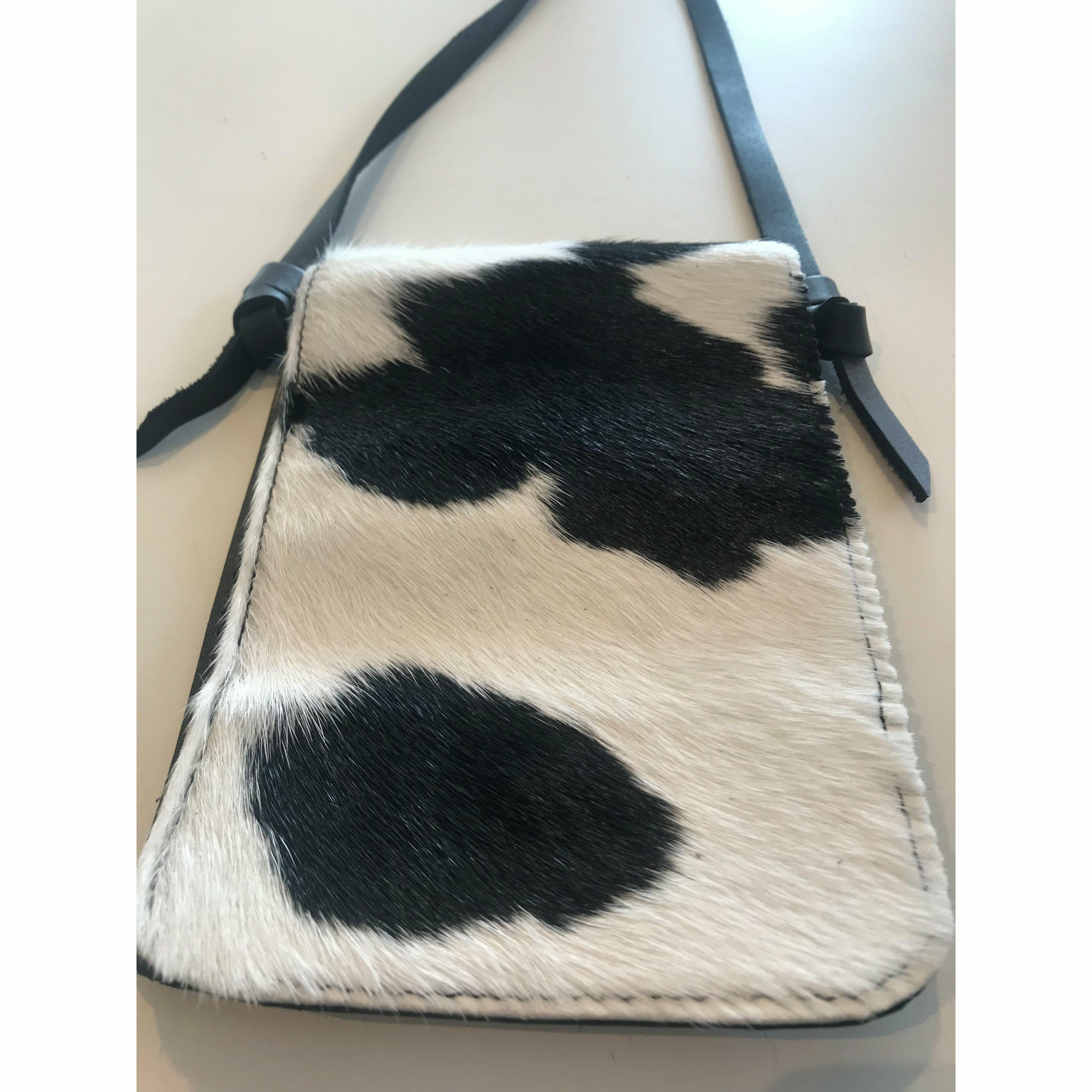 Crossbody Leather Cellphone Pouch