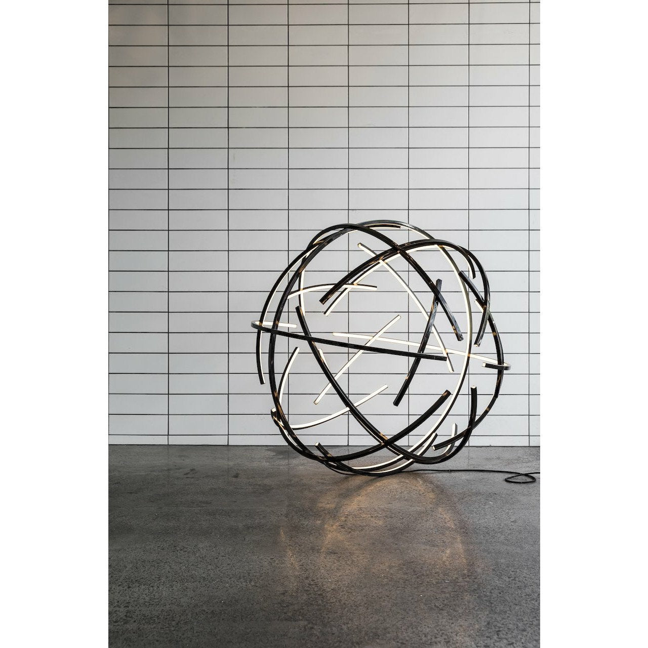 Atomic Sphere Light