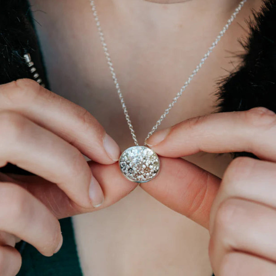 Lace Detail Necklace