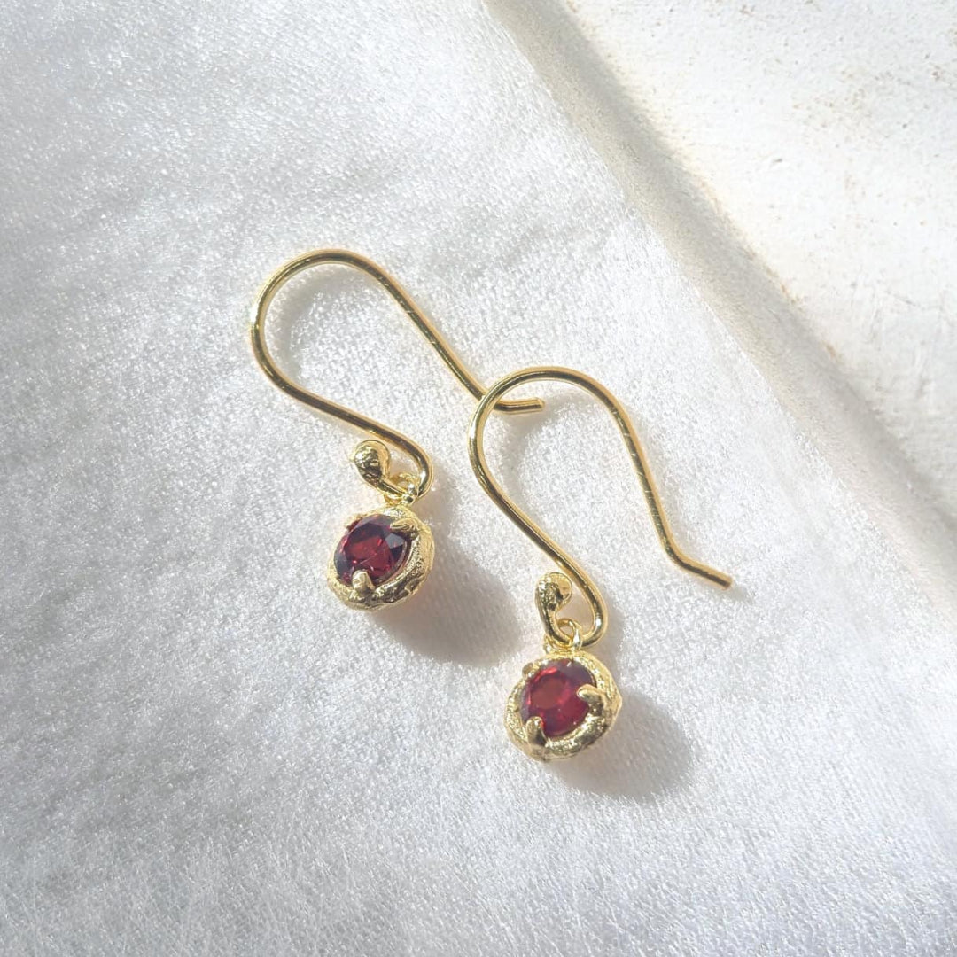 Briar Bud Garnet Earrings
