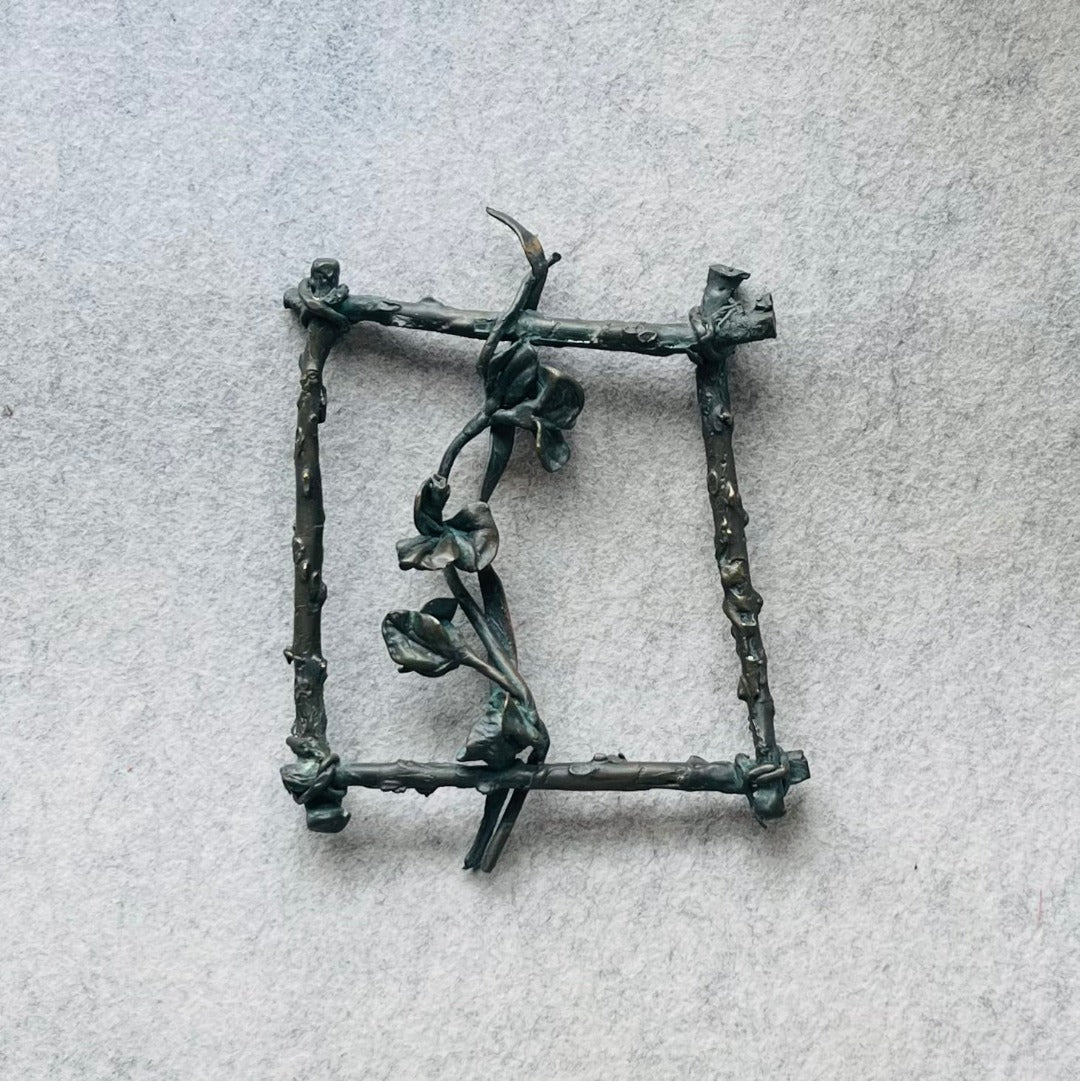 Cutting Assemblages - Violet