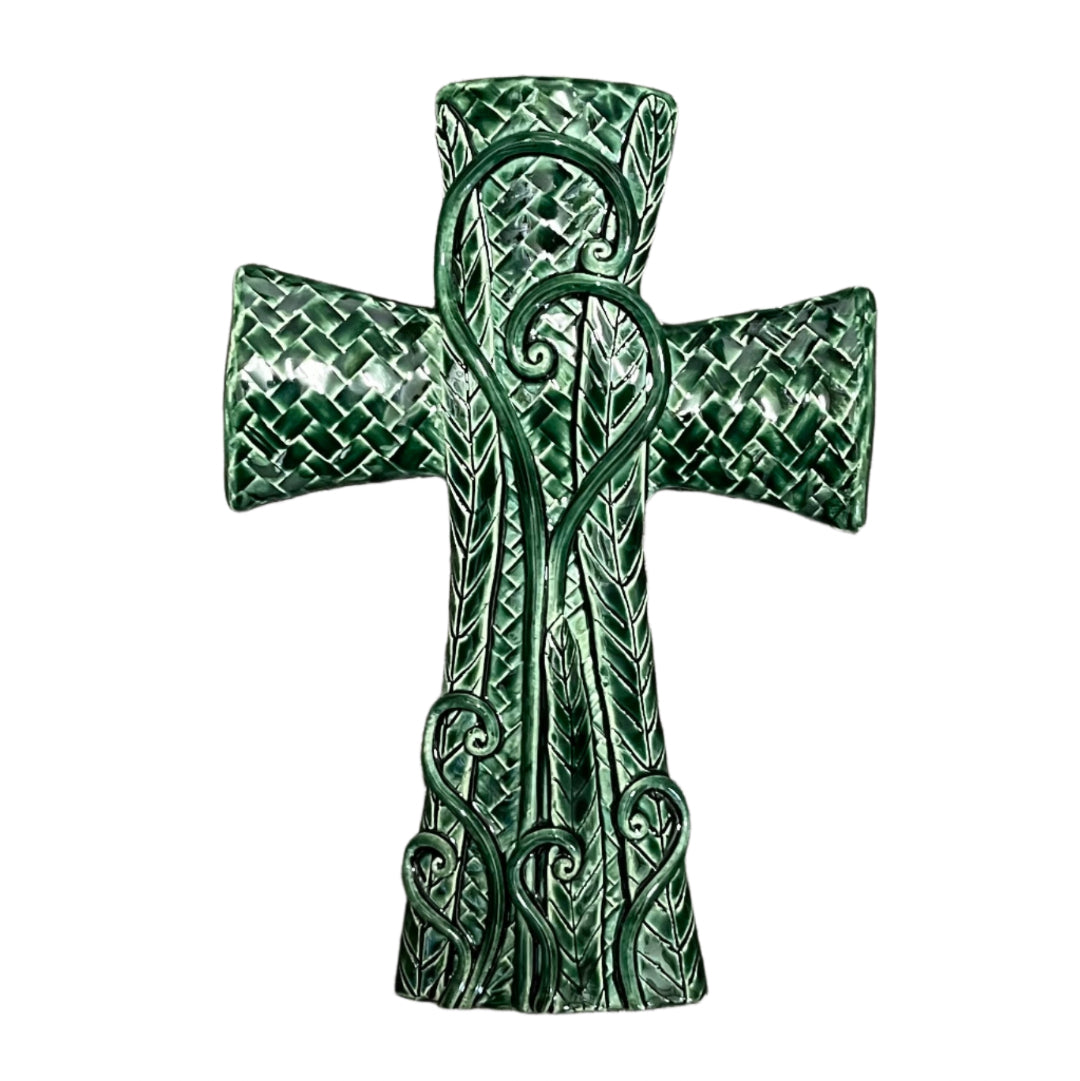 Koru Cross | Medium