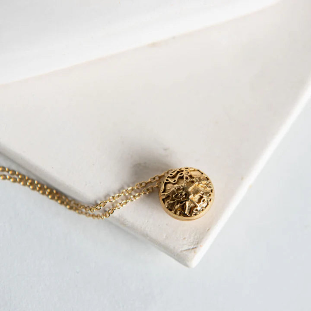 Lace Pod Necklace