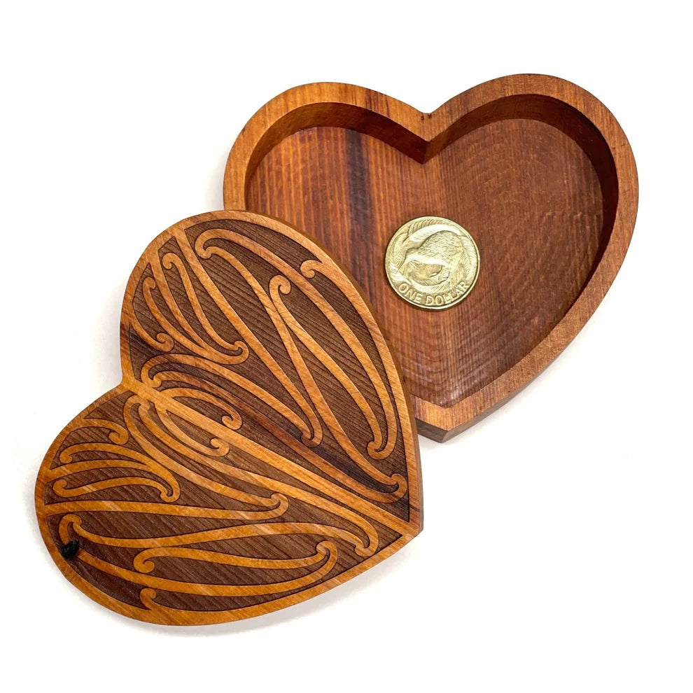 Rimu Keepsake Box | Papa Huia - Ngakau | Large